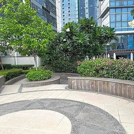 Bgc Uptown Mall Suite