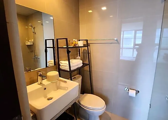 Bgc Uptown Mall 호텔 4*